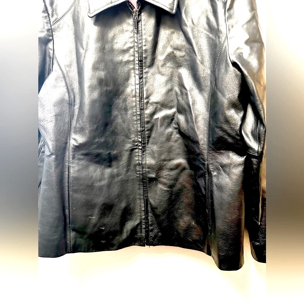 Leather jacket. - Picture 3 of 7